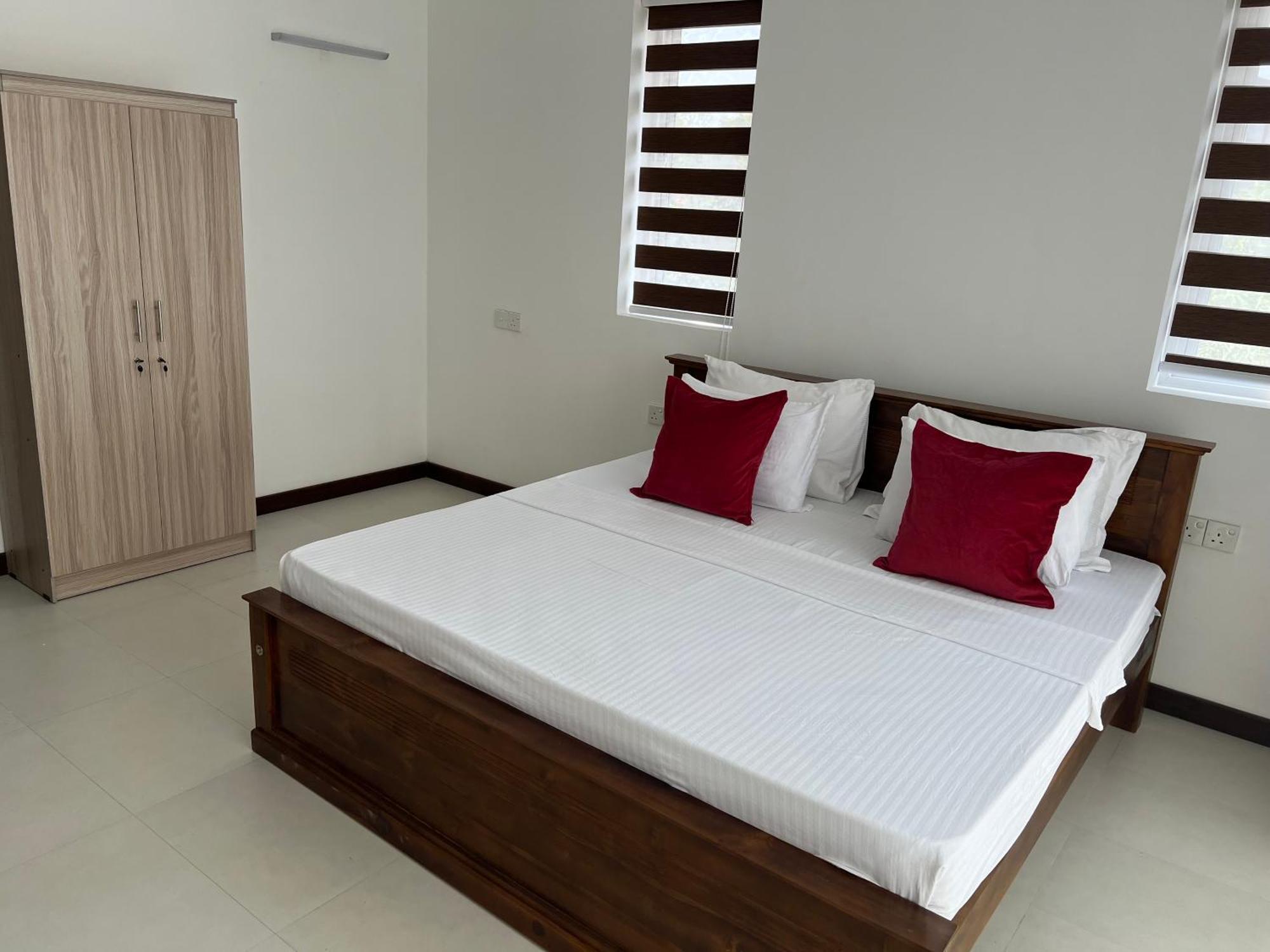 Silina Airport Transit Hotel & Residence Katunayake Exterior photo
