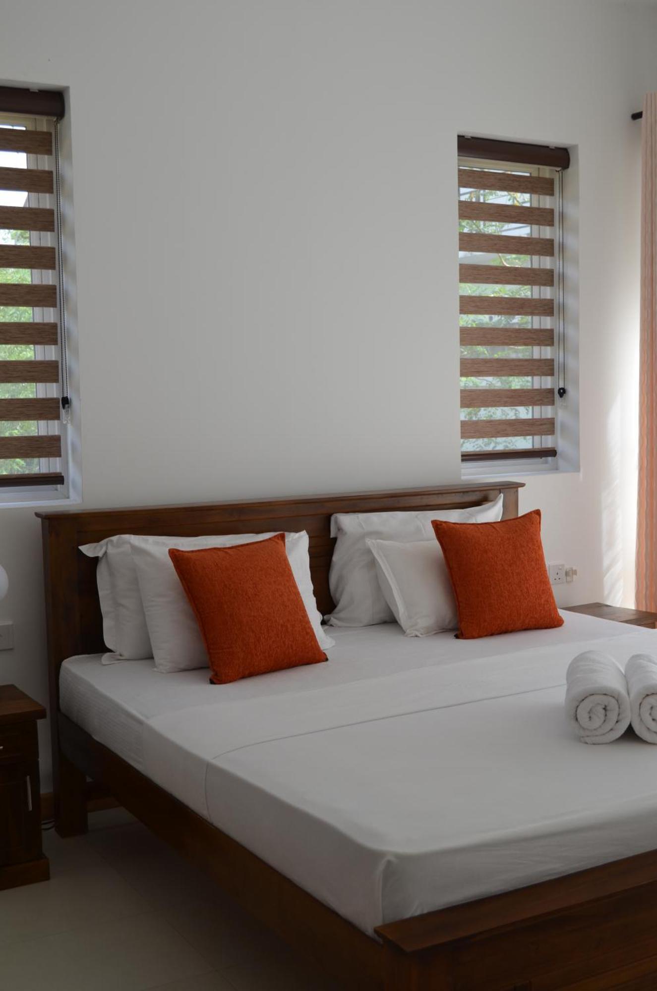 Silina Airport Transit Hotel & Residence Katunayake Exterior photo
