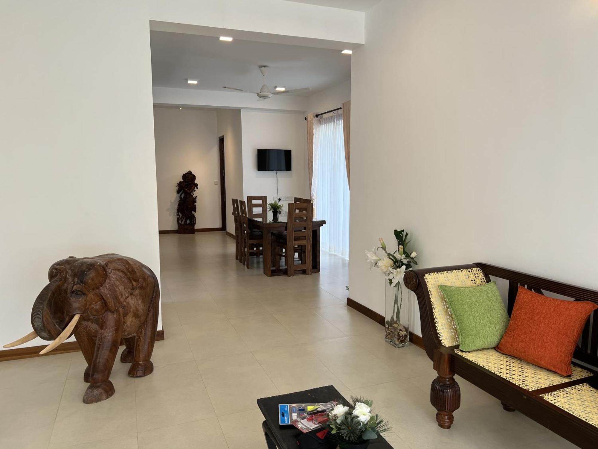 Silina Airport Transit Hotel & Residence Katunayake Exterior photo