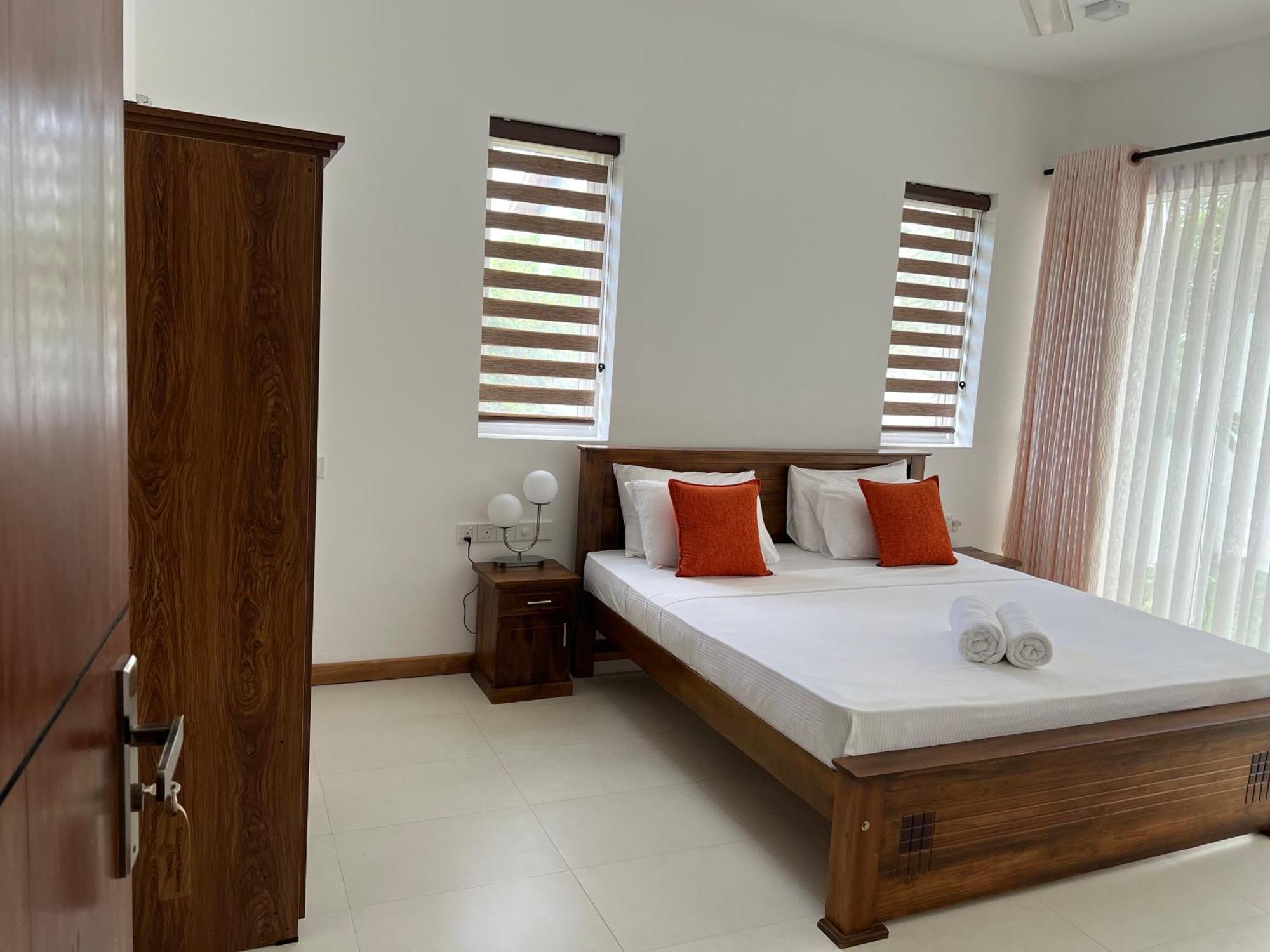 Silina Airport Transit Hotel & Residence Katunayake Exterior photo