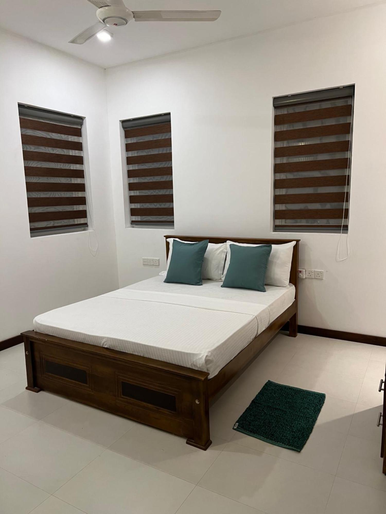 Silina Airport Transit Hotel & Residence Katunayake Exterior photo