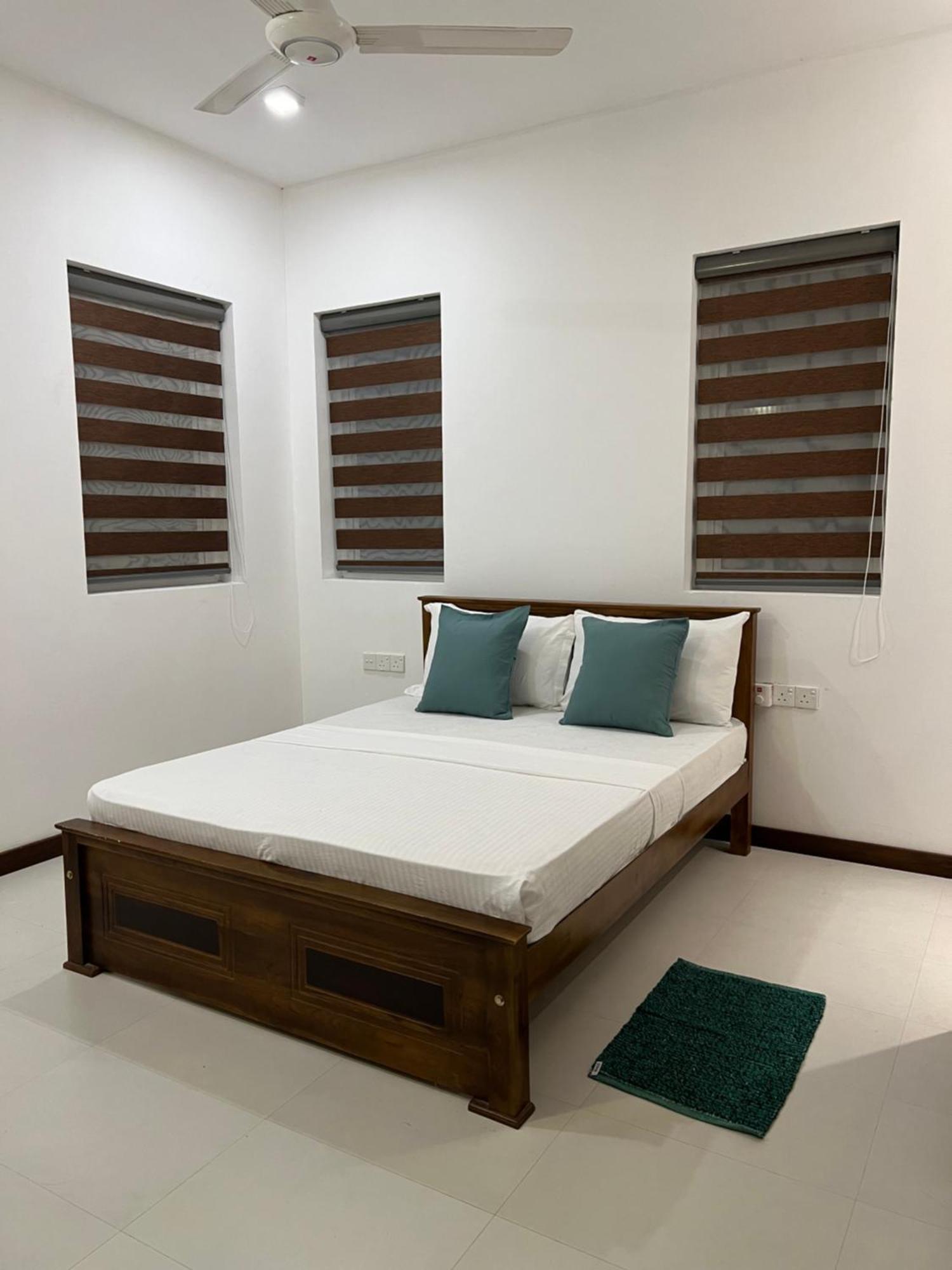Silina Airport Transit Hotel & Residence Katunayake Exterior photo